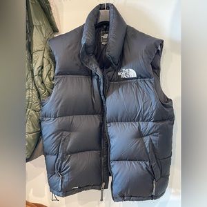 The north face men’s puffer vest